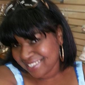 Meet your Posher, Farrah